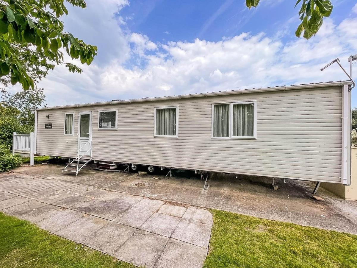 Beautiful 6 Berth Caravan With Decking At Southview Holiday Park Ref 33024O Hotel Skegness Eksteriør billede