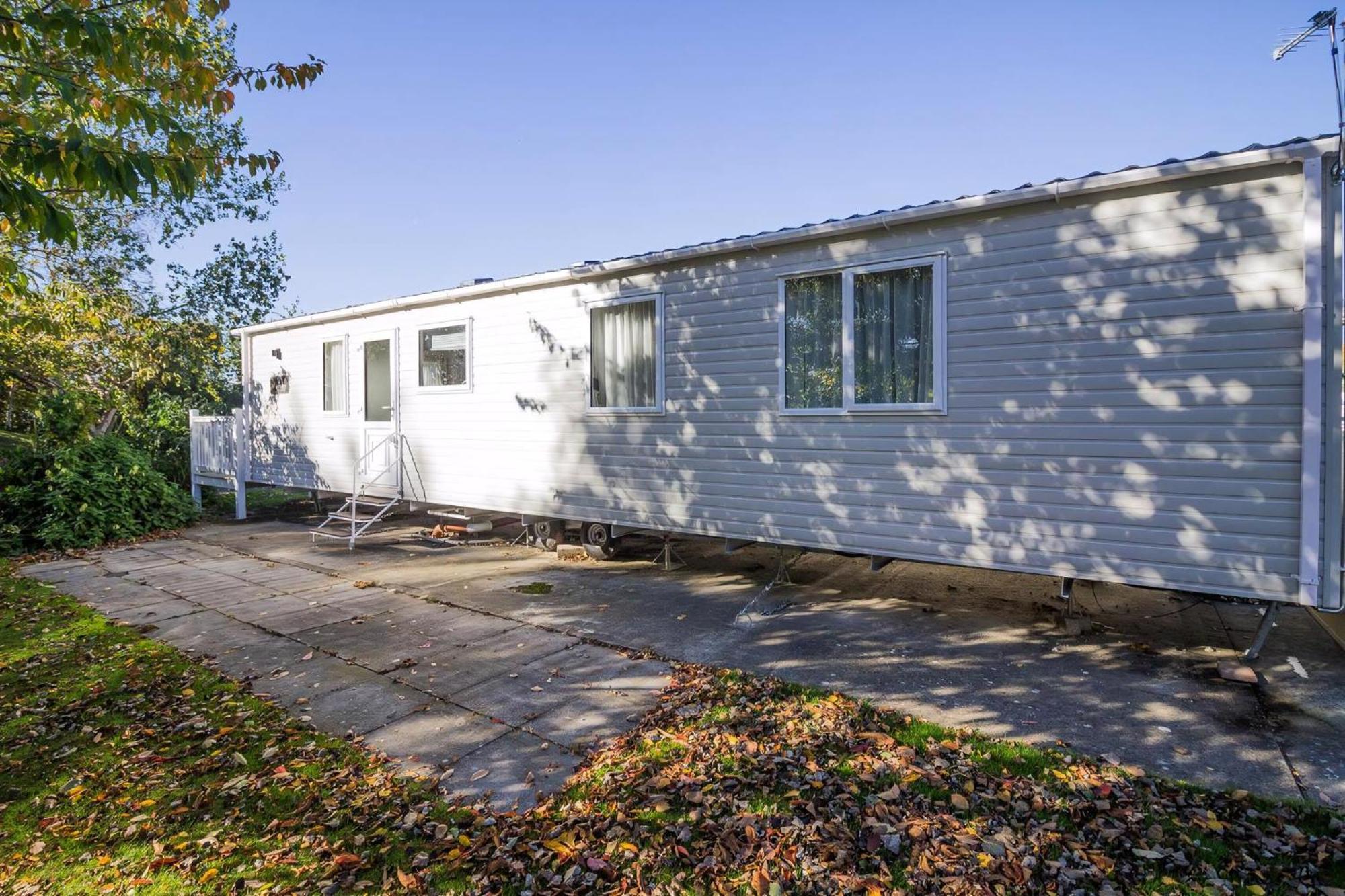 Beautiful 6 Berth Caravan With Decking At Southview Holiday Park Ref 33024O Hotel Skegness Eksteriør billede