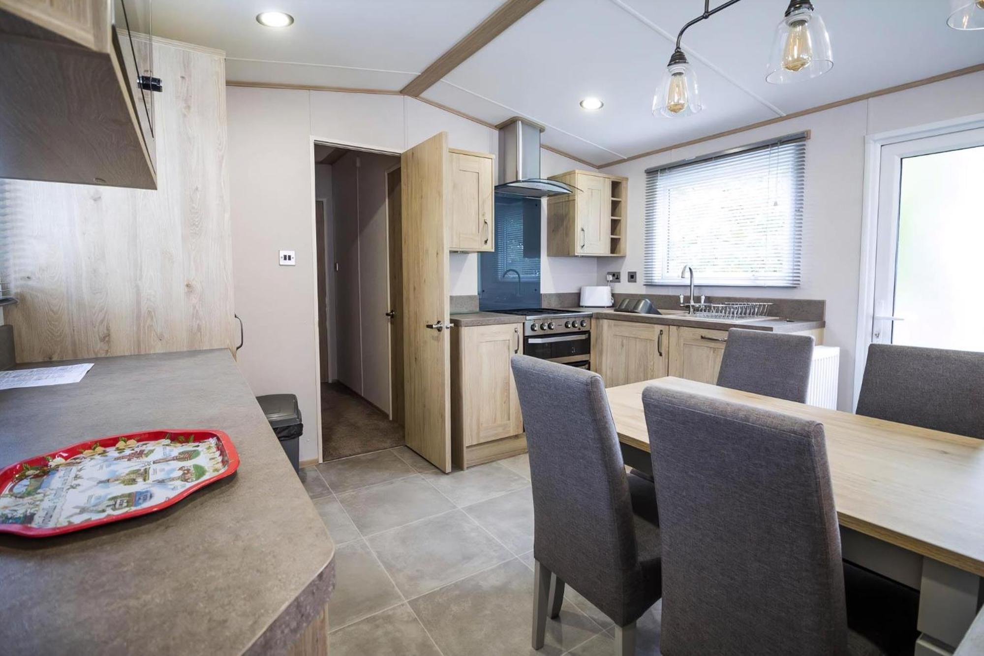 Beautiful 6 Berth Caravan With Decking At Southview Holiday Park Ref 33024O Hotel Skegness Eksteriør billede