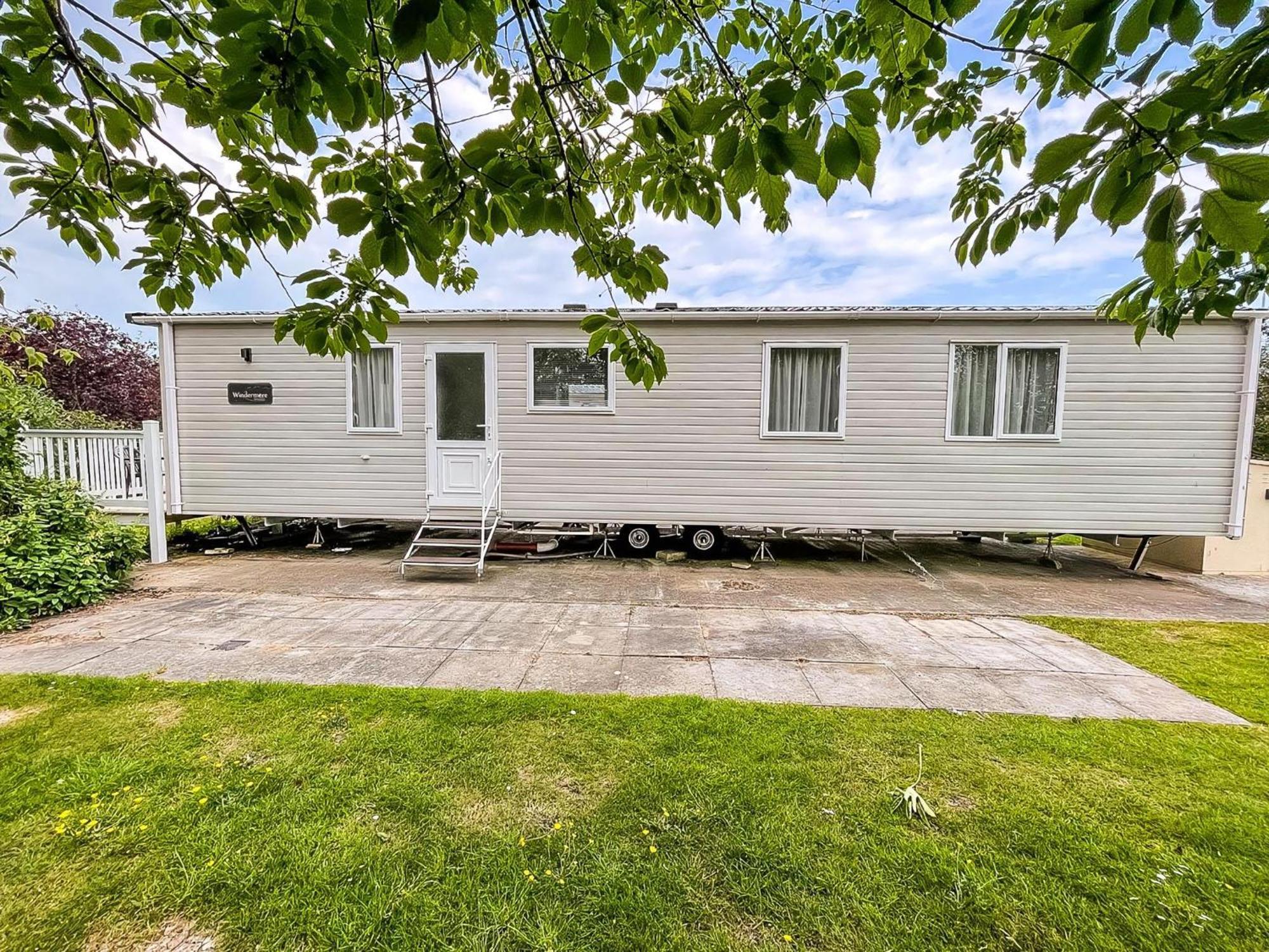 Beautiful 6 Berth Caravan With Decking At Southview Holiday Park Ref 33024O Hotel Skegness Eksteriør billede