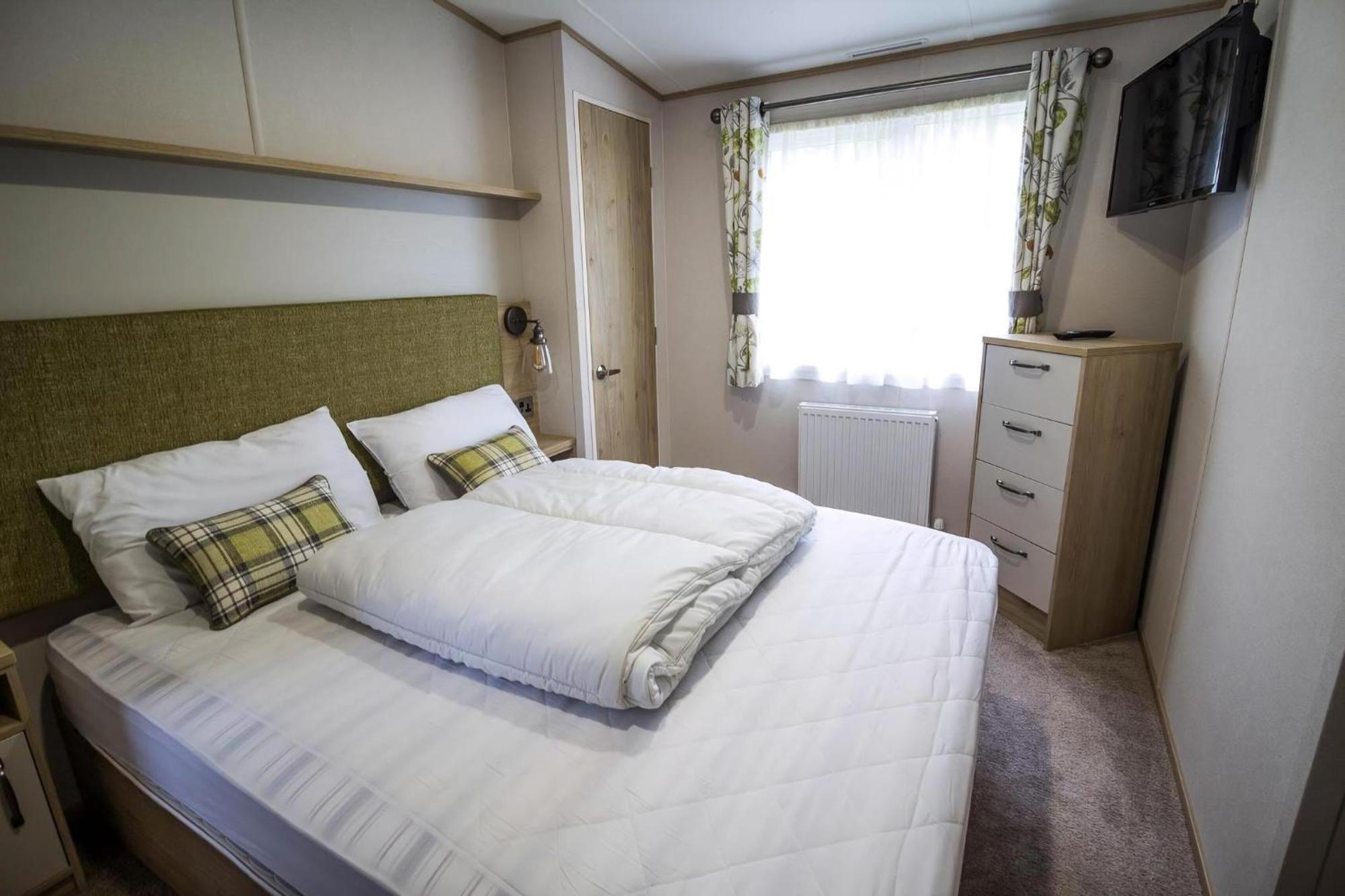 Beautiful 6 Berth Caravan With Decking At Southview Holiday Park Ref 33024O Hotel Skegness Eksteriør billede